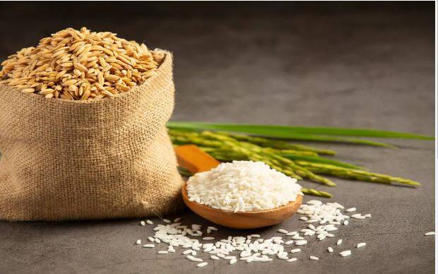 ਅਨਾਜ ਦਾ ਸੇਵਨ ਖਰਾਬ ਕੋਲੈਸਟ੍ਰੋਲ ਨੂੰ ਘੱਟ ਕਰਨ 'ਚ ਮਦਦ ਕਰਦਾ ਹੈ।