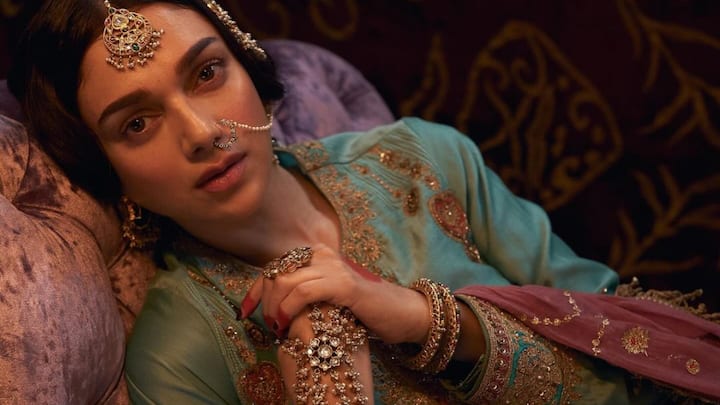 Aditi Rao Hydari has been garnering praise for her character Bibbojaan in 'Heeramandi'.