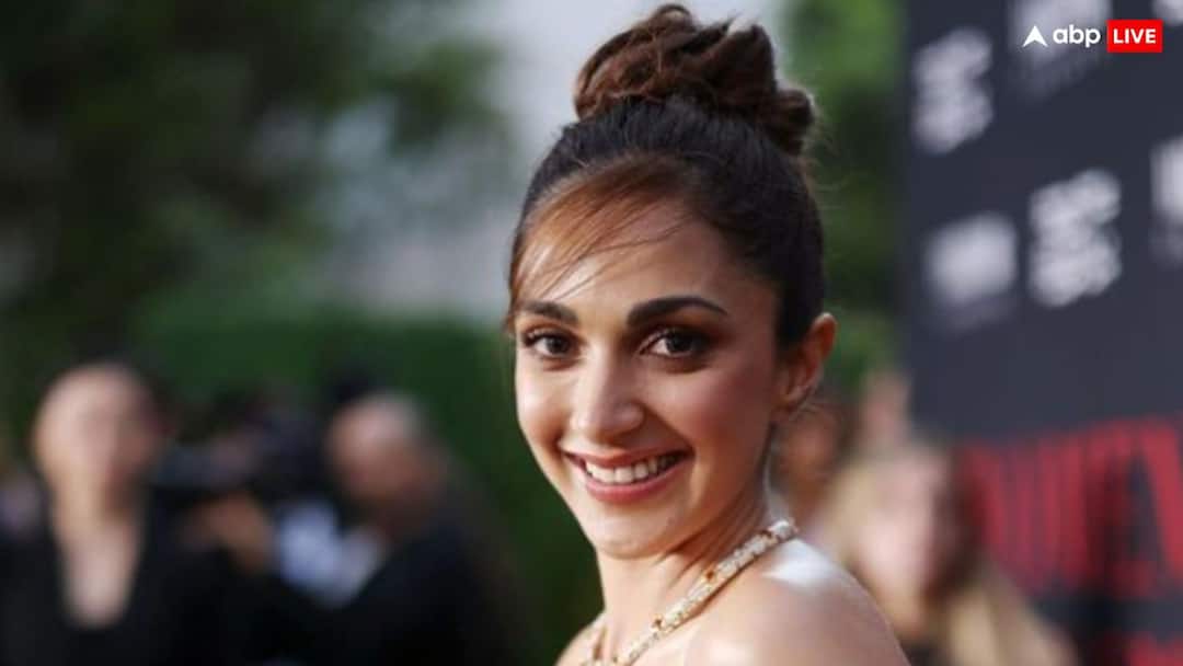 पहली बार कान्स पहुंचीं Kiara Advani ने इंग्लिश बोलते वक्त बदला एक्सेंट, हो गईं ट्रोल Cannes film festival Kiara Advani changed accent in interview trolled पहली बार कान्स पहुंचीं Kiara Advani ने इंग्लिश बोलते वक्त बदला एक्सेंट, हो गईं ट्रोल