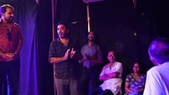 Bengali Theatre: নিউটাউনের বুকে স্বপ্ন দেখাচ্ছে 'থিয়েটারওয়ালা'-রা, বলছে, 'প্রেমে পড়া বারণ'