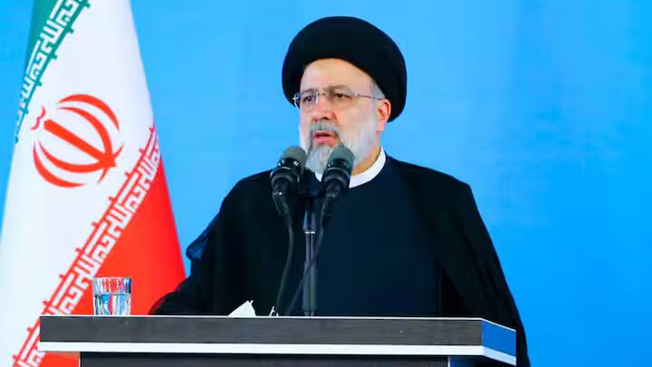 iran-president-ebrahim-raisi-helicopter-crash-not-found-search-operation-military-forces-used-drones Helicopter Crash: 'ક્રેસ બાદ નથી મળી રહ્યું ઈરાની રાષ્ટ્રપતિ ઈબ્રાહિમ રઈસીનું હેલિકોપ્ટર', સાંસદે કહ્યું, સર્ચ ઓપરેશન ચાલી રહ્યું છે