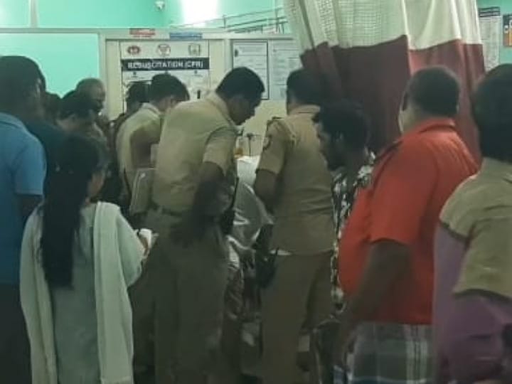 Crime: பாரில் மாமுல்  கேட்டு தகராறு; கேசியரை வெட்டிய இருவர் - தடுக்க வந்த எஸ்.ஐ.,க்கும் விழுந்த வெட்டு