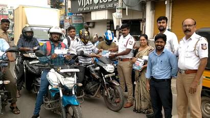 Dharmapuri news Full body check-up is free if you wear a helmet - TNN தலைக்கவசம் அணிந்து வந்தவர்களுக்கு இலவசமாக முழு உடல் பரிசோதனை - எங்கு தெரியுமா?