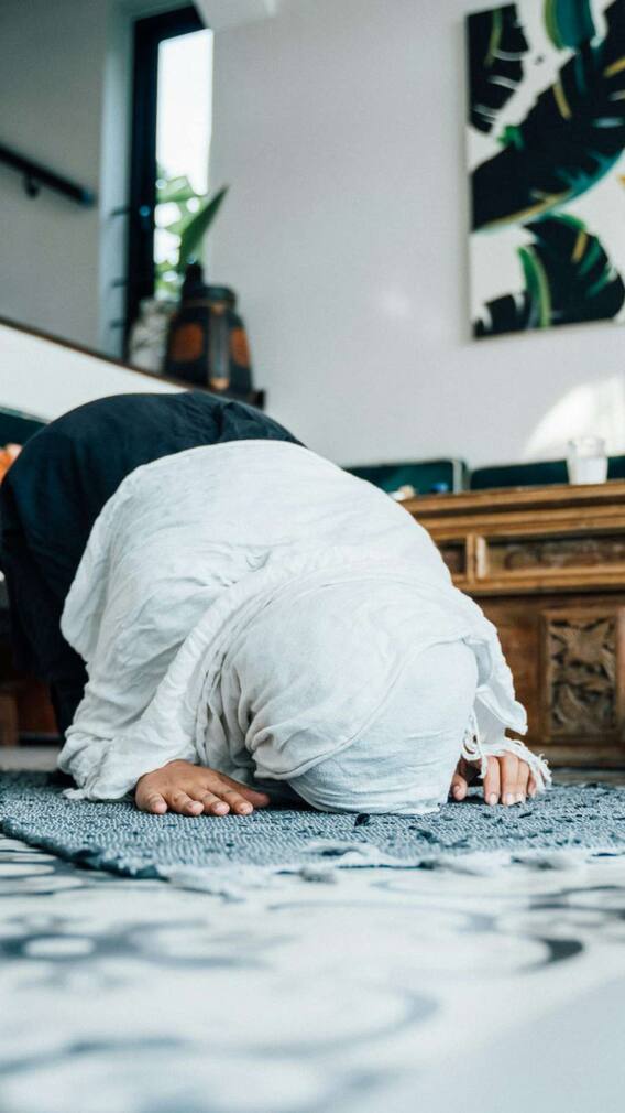 भारत के पड़ोसी इन दो देशों में 6 साल बाद कितनी बढ़ेगी मुस्लिम आबादी