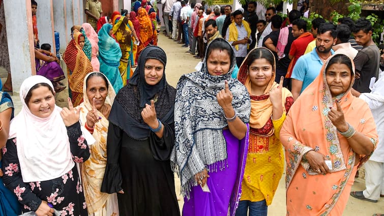 Lok Sabha Elections 2024 Phase 5 Voter Turnout 58 Percent West Bengal Maharashtra Bihar Jammu Kashmir Ladakh Odisha Uttar Pradesh Jharkhand LS Polls, Phase 5: Bengal Leads In Voter Turnout Amid Violence, Maharashtra Logs Lowest. Check Seat-Wise Percentage