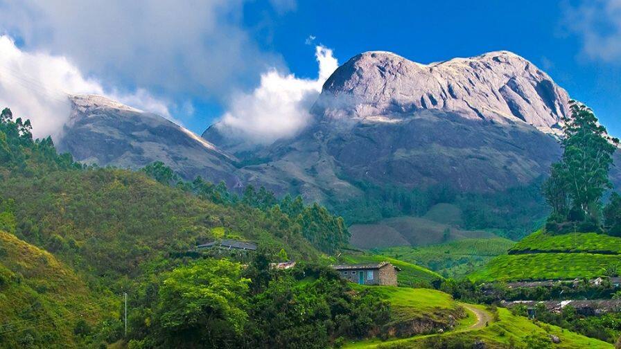 Summer Holidays: ਗਰਮੀਆਂ ਦੀਆਂ ਛੁੱਟੀਆਂ ਵਿਚ ਠੰਢ ਦੇ ਮਜ਼ੇ, ਘੱਟ ਬਜਟ ਵਿਚ ਇਨ੍ਹਾਂ 5 ਥਾਵਾਂ ਦਾ ਟ੍ਰਿਪ ਕਰੋ ਪਲਾਨ Summer Holidays Plan a trip to these 5 places in a low budget for chilling fun in the summer holidays Summer Holidays: ਗਰਮੀਆਂ ਦੀਆਂ ਛੁੱਟੀਆਂ ਵਿਚ ਠੰਢ ਦੇ ਮਜ਼ੇ, ਘੱਟ ਬਜਟ ਵਿਚ ਇਨ੍ਹਾਂ 5 ਥਾਵਾਂ ਦਾ ਟ੍ਰਿਪ ਕਰੋ ਪਲਾਨ