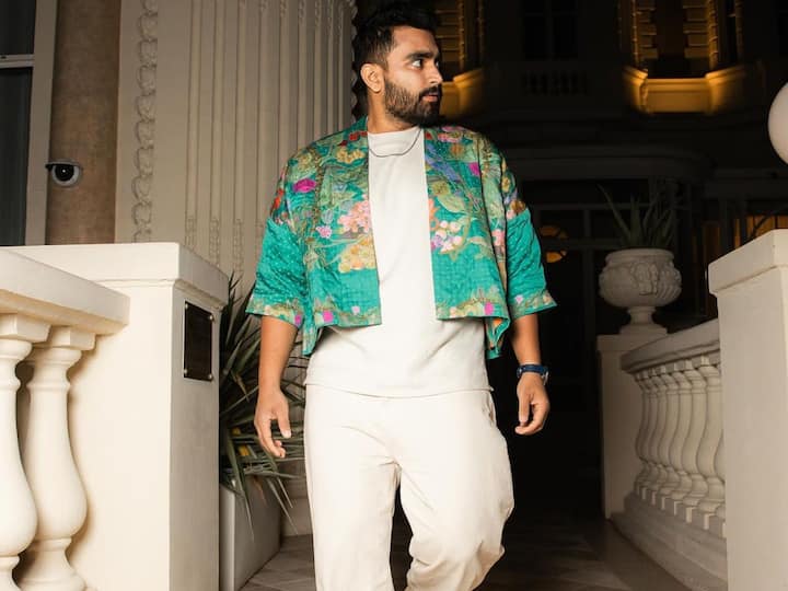 Styled by Saloni Parekh, Viraj Ghelani showcased a funky and cool ensemble, perfect for the summer vibe. (Image source: Instagram/ viraj_ghelani)