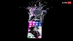 Smartphone Tips: पानी में गिर गया है मोबाइल तो चावल में डालने की बजाय करें ये काम, तुरंत होगा सम