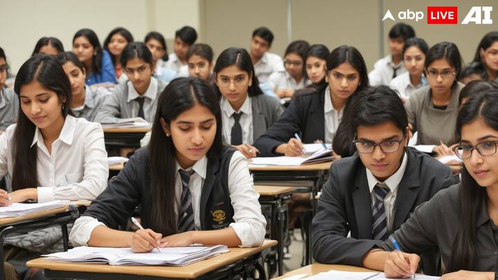 इससे भी संतुष्ट ना हों तो आंसर-शीट्स की फोटोकॉपी मांग सकते हैं. इसके लिए आपक तय शुल्क भी देना होगा उसके बाद ही आंसर-शीट की फोटोकॉपी मिलेगी. यहां आप अंकों की टोटलिंग वगैरह देख सकते हैं.