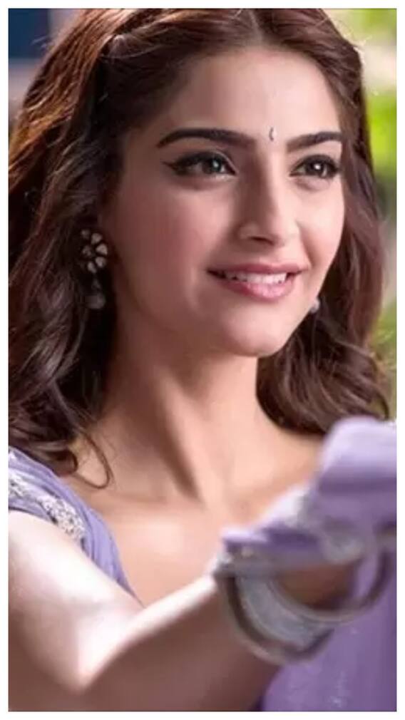 स्टारकिड्स ने रोया अपनी गरीबी का दुखड़ा, हो गए ट्रोल