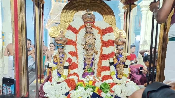Kanchipuram Varadaraja Perumal Brahmotsavam 2024 : வைகாசி மாத பிரம்மோற்சவத்தை ஒட்டி காஞ்சிபுரம் வரதராஜ பெருமாள் கோவில் வைகாசி மாத பிரம்மோற்சவம் கொடியேற்றத்துடன் துவங்கியது