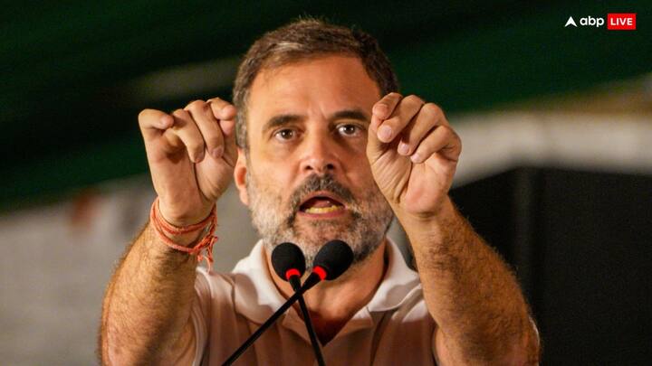 पीके के मुताबिक, कांग्रेस में जो चाटुकार हैं और जो गांधी परिवार से कभी मिले न हों, वे उनकी ओर से बोलने का दावा कर रहे हैं. ऐसे ही लोग उनका (कांग्रेस और नेतृत्व का) सबसे बड़ा नुकसान कर रहे हैं. भाई, राहुल गांधी को इसी स्थिति में आप चलाते रहोगे...आप ब्रेक दे दो न! प्रियंका गांधी कांग्रेस की यथास्थिति वाली स्थिति का हिस्सा नहीं हैं. वह न तो कांग्रेस का चेहरा हैं और न रणनीतिक फैसले लेने वाली नेता हैं.