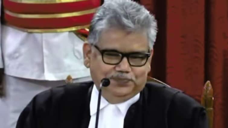 'I Am A Member Of RSS, Ready To Go Back To Organisation': Calcutta HC Judge In Farewell Speech