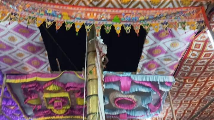 மே மாதம் இருபதாம் தேதி ( 20- 05-2024 ) : அதிகாலை 2:30 மணி அளவில் கொடியேற்றத்துடன் திருவிழா தொடங்கியது.  தங்கச்  சப்பரம்  வாகனத்தில்  காலை சுவாமி  எழுந்தருளினார். தொடர்ந்து மாலை 5 மணி அளவில்  சிம்ம வாகனத்தில் எழுந்தருளி பக்தர்களுக்கு காட்சியளித்தார்.