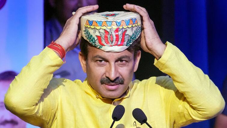 Delhi Lok Sabha Elections 2024 Manoj Tiwari again targeted Kanhaiya Kumar Delhi Lok Sabha Elections 2024: मनोज तिवारी ने फिर साधा कन्हैया पर निशाना, कहा- 'हमारी लड़ाई...'