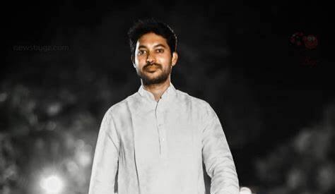 ஒவ்வொரு ஆண்டும் சுமார் 400 திருமணங்களுக்கு பிரமாண்டமாக சமைத்து விருந்து படைத்து வருகிறார்.