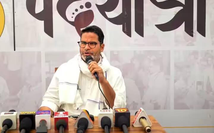 ਪ੍ਰਸ਼ਾਂਤ ਕਿਸ਼ੋਰ ਨੇ ਕਿਹਾ, 'ਗਾਂਧੀ ਨੂੰ ਮੰਨਣ ਵਾਲੇ ਹਿੰਦੂ ਭਾਜਪਾ ਦੇ ਹਿੰਦੂਤਵ 'ਤੇ ਵਿਸ਼ਵਾਸ ਨਹੀਂ ਕਰਨਗੇ। ਅੰਬੇਡਕਰ ਨੂੰ ਮੰਨਣ ਵਾਲੇ ਲੋਕ ਭਾਜਪਾ ਦੀ ਵਿਚਾਰਧਾਰਾ ਨੂੰ ਮੰਨਣ ਲਈ ਤਿਆਰ ਨਹੀਂ ਹਨ। ਇਸ ਤੋਂ ਇਲਾਵਾ ਕਮਿਊਨਿਸਟ ਵਿਚਾਰਧਾਰਾ ਵਾਲੇ ਹਿੰਦੂ ਭਾਜਪਾ ਨੂੰ ਵੋਟ ਪਾਉਣ ਲਈ ਤਿਆਰ ਨਹੀਂ ਹਨ। ਇੰਨਾ ਹੀ ਨਹੀਂ ਸਮਾਜਵਾਦੀ ਲੋਹੀਆ ਨੂੰ ਮੰਨਣ ਵਾਲੇ ਕੁਝ ਲੋਕ ਭਾਜਪਾ ਦੀ ਵਿਚਾਰਧਾਰਾ ਨੂੰ ਮੰਨਣ ਲਈ ਤਿਆਰ ਨਹੀਂ ਹਨ।