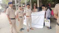 आगरा में आरपीएफ और मेडिकल स्टॉफ ने कराई महिला की डिलीवरी, स्टेशन पर गूंजी किलकारी