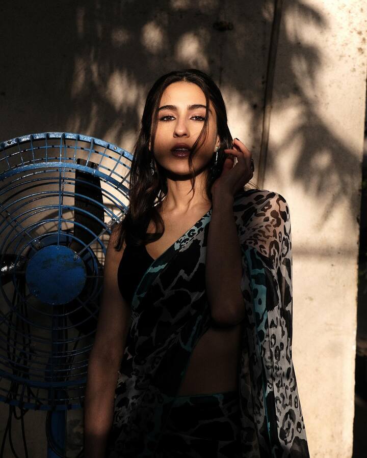 साराचे चाहते तिला पडद्यावर पाहण्यासाठी नेहमीच उत्सुक असतात. त्याचवेळी त्याच्या लग्नाच्या बातमीने चाहत्यांमध्ये अस्वस्थता आणखी वाढली आहे (pc:saraalikhan95/ig)
