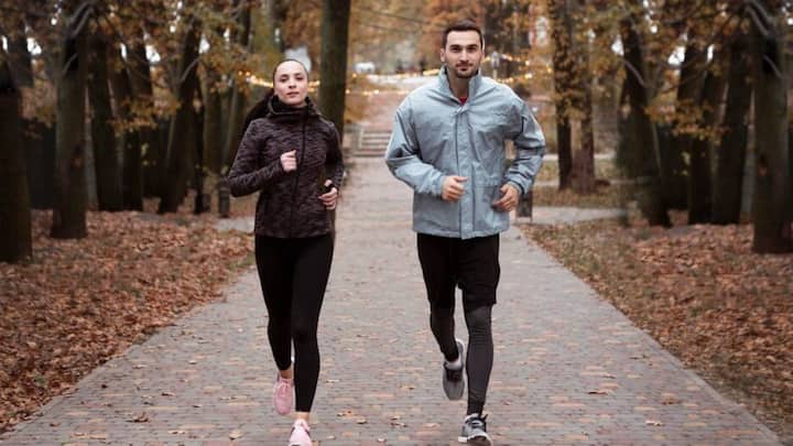 आप तेजी से वजन कम करना चाहते हैं तो हम आपके लिए लाए हैं कुछ खास टिप्स. वजन कम करने की जब बात आती है तो हम सोचते हैं कि तेज में दौड़ना अच्छा रहेगा या चलना?