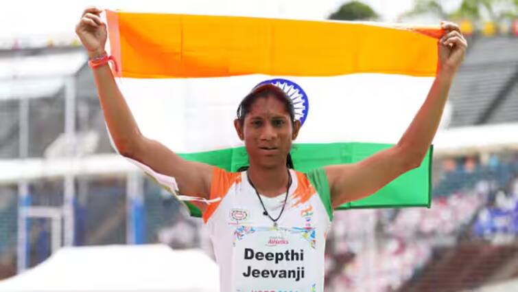 World Para Athletics Championships 2024: Deepthi Jeevanji Wins India's First Gold Medal Deepthi Jeevanji Video: 55.06 வினாடிகளில் ஓடி உலக சாதனை.. உலக பாரா தடகள சாம்பியன்ஷிப்பில் தங்கத்தை தூக்கிய தீப்தி ஜீவன்ஜி!