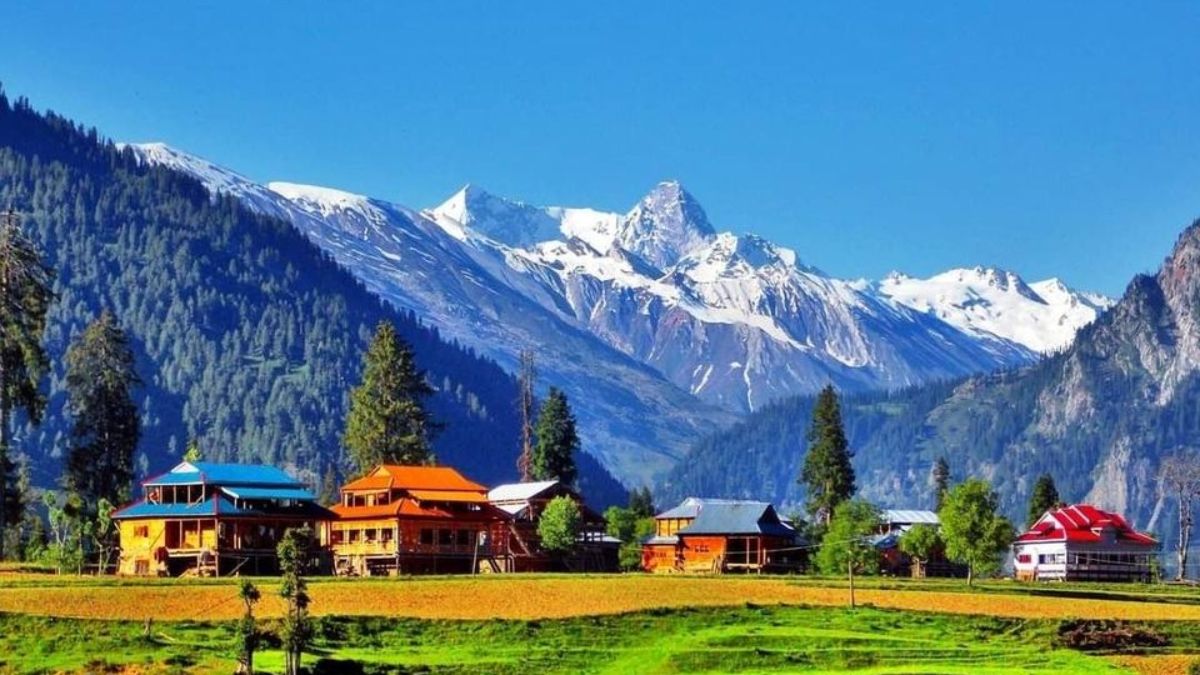 Travel : पृथ्वीवरील स्वर्ग 'काश्मीर' ला उगाच नाही म्हणत..! भारतीय रेल्वेकडून जूनमध्ये फिरण्याची उत्तम संधी, जाणून घ्या
