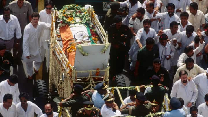 Gandhi, the youngest PM of India, was killed in a suicide bomber attack during his campaign for parliamentary elections near Chennai. (Image Source: Getty)