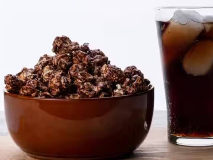 ਸਵੇਰੇ ਉੱਠ ਕੇ ਇਸ ਪਾਣੀ ਨੂੰ ਹੌਲੀ-ਹੌਲੀ ਫਿਲਟਰ ਕਰੋ ਅਤੇ ਫਿਰ ਖਾਲੀ ਪੇਟ ਪੀਓ। ਤੁਸੀਂ ਇੱਕ ਹਫਤੇ ਦੇ ਅੰਦਰ ਦੇਖ ਸਕੋਗੇ ਕਿ ਇਸ ਨਾਲ ਤੁਹਾਡੇ ਸਰੀਰ ਨੂੰ ਬਹੁਤ ਫਾਇਦਾ ਹੋਵੇਗਾ।