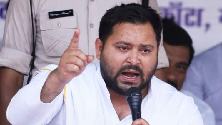 NEET Controversy 2024 EOU Issues Notice To Tejashwi Yadav Secretary Pritam In NEET UG Paper Leak Case NEET Controversy: EOU Issues Notice To Tejashwi Yadav's Secretary Pritam In Paper Leak Case