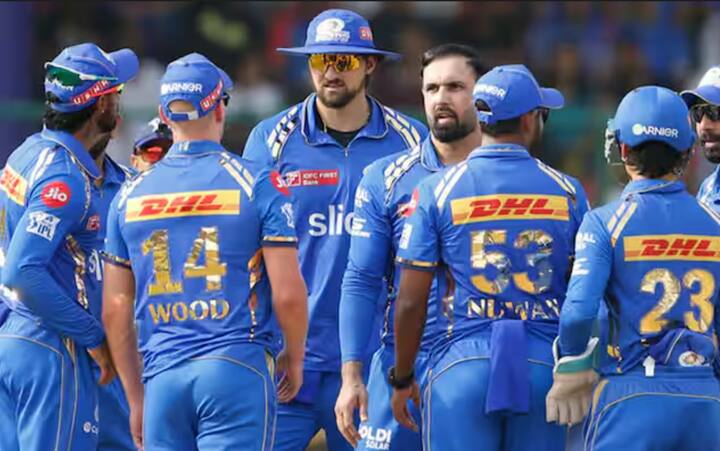 ਇਸ ਦੇ ਨਾਲ ਹੀ ਮੁੰਬਈ ਇੰਡੀਅਨਜ਼ ਇਸ ਸੂਚੀ 'ਚ ਦੂਜੇ ਸਥਾਨ 'ਤੇ ਹੈ। ਹੁਣ ਤੱਕ ਮੁੰਬਈ ਇੰਡੀਅਨਜ਼ ਨੇ ਆਈਪੀਐਲ ਪਲੇਆਫ ਵਿੱਚ 13 ਮੈਚ ਜਿੱਤੇ ਹਨ, ਜੋ ਚੇਨਈ ਸੁਪਰ ਕਿੰਗਜ਼ ਤੋਂ ਬਾਅਦ ਸਭ ਤੋਂ ਵੱਧ ਹਨ।