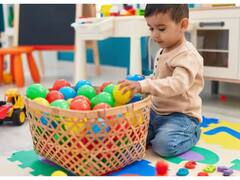 ਬੱਚਿਆਂ ਨੂੰ ਪਲੇ ਸਕੂਲ ਭੇਜਣ ਦੀ ਸਹੀ ਉਮਰ ਕੀ ਹੈ? ਜਾਣੋ ਪਹਿਲਾਂ ਭੇਜਣ ਦੇ ਨੁਕਸਾਨ