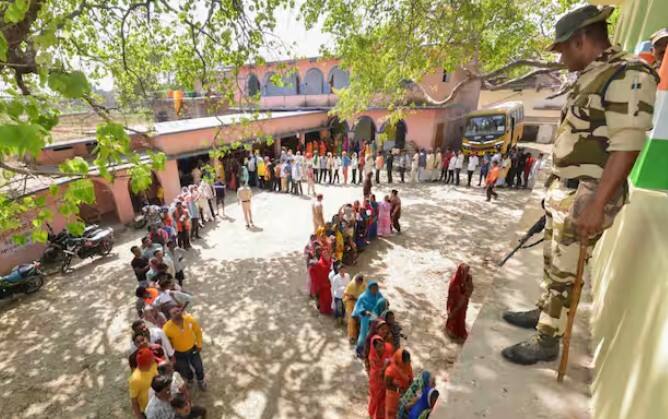 લોકસભા ચૂંટણીના પાંચ તબક્કા માટે મતદાન પૂર્ણ થઈ ગયું છે. દેશની 543 લોકસભા સીટોમાંથી 428 સીટો પર અત્યાર સુધીમાં મતદાન થઈ ચૂક્યું છે. હવે માત્ર 114 બેઠકો પર જ મતદાન થવાનું છે.