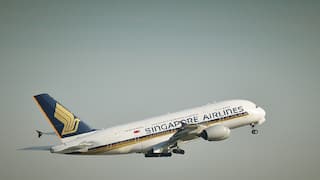 Flight Accident: நடுவானில் பயங்கரம்! சிங்கப்பூர் ஏர்லைன்ஸில் பயணி உயிரிழப்பு; 30 பேர் காயம் - நடந்தது என்ன?