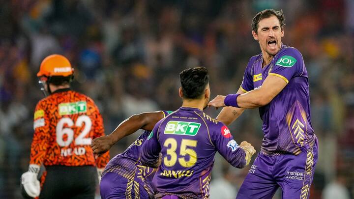 ম্যাচের সেরা হয়েছেন মিচেল স্টার্ক। ৪ ওভারে ৩৪ রানে ৩ উইকেট নিয়েছেন অজ়ি পেসার।