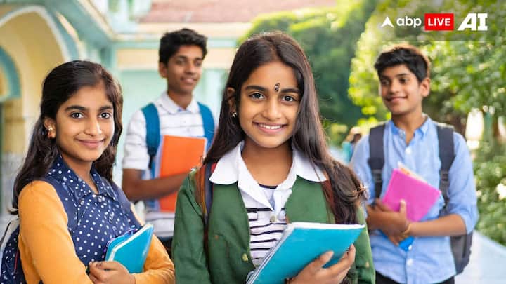 दरअसल इग्नू उस हर स्टूडेंट्स का सपना सच करने में मदद करती है जो आर्थिक या सामाजिक वजहों से अपनी पढ़ाई पूरी नहीं कर पाते हैं.