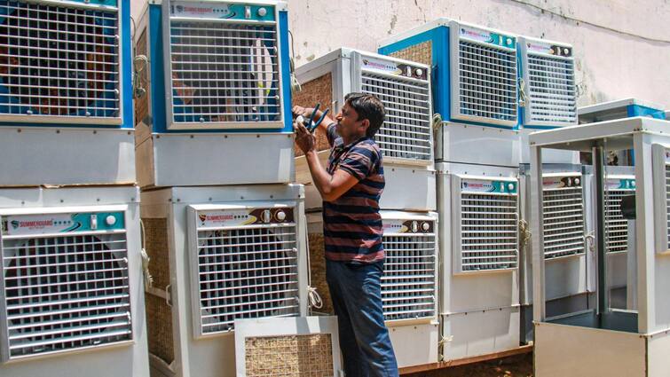 Heatwave In Delhi Breaks Power Demand Records In May, Reaches An All-Time High Of 7717 MW Delhi's Power Demand Breaches Record For Second Consecutive Day, Touches All-Time High Of 7,717 MW