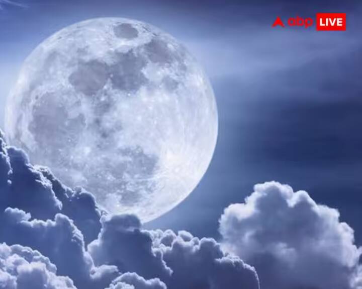 ਵੈਸਾਖ ਮਹੀਨੇ ਵਿੱਚ ਆਉਣ ਵਾਲੀ ਪੂਰਨਮਾਸ਼ੀ ਦਾ ਹਿੰਦੂ ਧਰਮ ਵਿੱਚ ਵਿਸ਼ੇਸ਼ ਮਹੱਤਵ ਹੈ। ਇਸ ਨੂੰ ਪੀਪਲ ਪੂਰਨਿਮਾ ਵਜੋਂ ਵੀ ਜਾਣਿਆ ਜਾਂਦਾ ਹੈ ਅਤੇ ਇਸ ਦਿਨ ਬੁੱਧ ਪੂਰਨਿਮਾ ਵੀ ਮਨਾਈ ਜਾਂਦੀ ਹੈ। ਤੁਹਾਨੂੰ ਦੱਸ ਦਈਏ ਕਿ ਇਸ ਸਾਲ ਵੈਸਾਖ ਪੂਰਨਿਮਾ 23 ਮਈ ਵੀਰਵਾਰ ਨੂੰ ਪੈ ਰਹੀ ਹੈ।