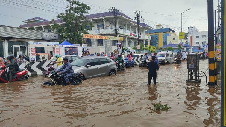 Heavy rains in Salem for second day - Residents suffer as rain water seeps into houses. Salem Rain: சேலத்தில் தொடரும் கனமழை - வீடுகளில் புகுந்து அடிக்கும் மழை நீர்: அவதியில் பொதுமக்கள்!