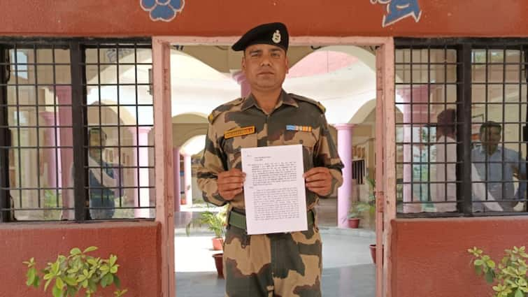 A BSF jawan upset with his wife written letter to President demanding euthanasia ann Auraiya News: पत्नी से तंग आकर औरैया में BSF जवान ने राष्ट्रपति से मांगी इच्छा-मृत्यु, कहा- 'बीवी के झूठे मुकदमे से परेशान...'