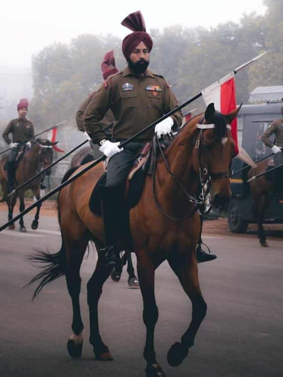 सेना के बूढ़े घोड़े का क्या किया जाता है?