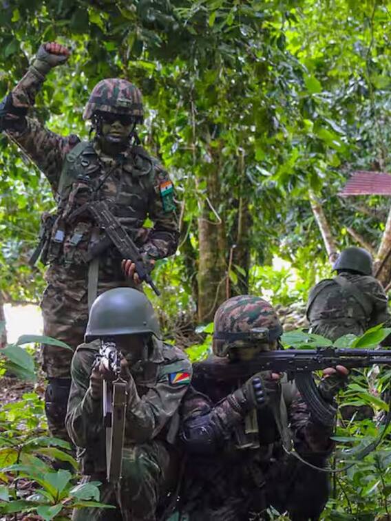 क्या फ्लैट फुटेड लोगों की सेना में भर्ती नहीं होती?