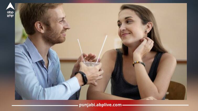 Flirting is also an art, so joke with your crush thoughtfully Flirting Tips: ਫਲਰਟ ਕਰਨਾ ਵੀ ਇੱਕ ਕਲਾ, ਇਸ ਲਈ ਸੋਚ ਸਮਝ ਕੇ ਆਪਣੇ ਕ੍ਰਸ਼ ਨਾਲ ਕਰੋ ਮਜ਼ਾਕ