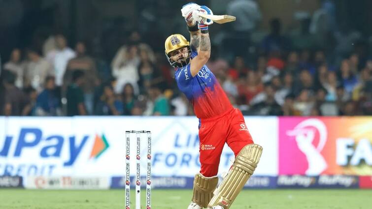 Virat Kohli needs 29 runs to become first player in IPL history to complete 8000 runs RCB vs RR latest sports news RCB vs RR: महज 29 रन बनाते ही इतिहास रच देंगे विराट कोहली, ऐसा करने वाले पहले बल्लेबाज होंगे