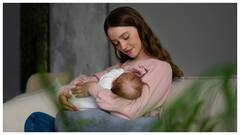 नई मां बनी हैं तो शिशु को रात में ब्रेस्टफीडिंग करवाने के लिए अपनाएं ये आसान उपाय