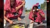 Viral Video: गर्मी इतनी है कि बिना गैस-चूल्हे के सीधे सड़क ही आमलेट बनाने लगी महिला, सामने आया वीडियो