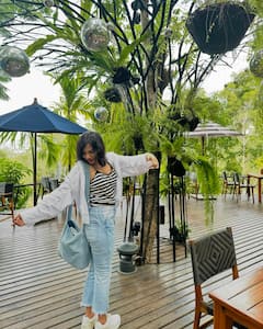 Madonna Sebastian Photos: మడోన్నా సెబాస్టియన్ లేటెస్ట్ ఫోటోస్ - అసలు ఈమె గుర్తుందా మీకు!