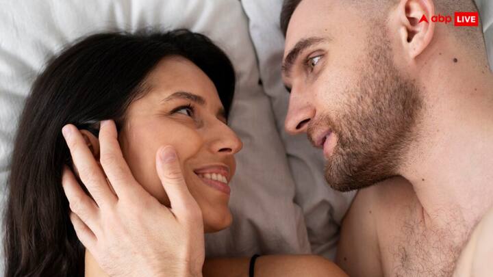 ऐसे में इसके फैलने की सबसे ज्यादा संभावना एक से अधिक यौन संबधों को कायम रखने से होती है.