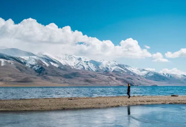 ਇਸ ਪੈਕੇਜ ਵਿੱਚ ਤੁਹਾਨੂੰ 6 ਬ੍ਰੇਕਫਾਸਟ, 6 ਲੰਚ ਅਤੇ 6 ਡਿਨਰ ਦੀ ਸੁਵਿਧਾ ਮਿਲ ਰਹੀ ਹੈ। ਤੁਹਾਨੂੰ ਹਰ ਜਗ੍ਹਾ ਹੋਟਲਾਂ ਵਿੱਚ ਰਹਿਣ ਦੀ ਸਹੂਲਤ ਮਿਲ ਰਹੀ ਹੈ।