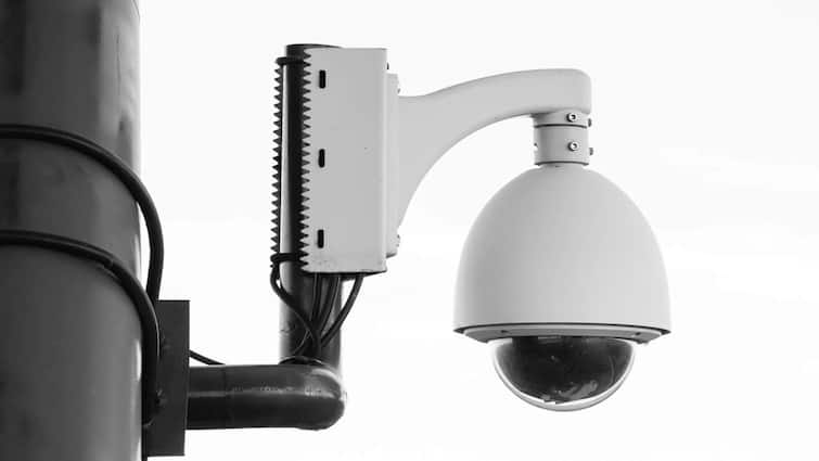 4 Things to Consider Before Buying a CCTV Camera for your home घर पर CCTV कैमरा लगाते समय इन 4 बातों का रखें ध्यान, आसपास भी नहीं भटक पाएंगे चोर!
