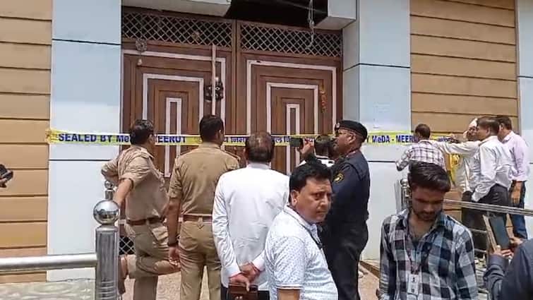 Meerut 25 illegal OYO hotels sealed in Meerut By up police ann Meerut News: मेरठ में 25 अवैध OYO होटल सील, शिकायत के बाद प्राधिकरण का बड़ा एक्शन